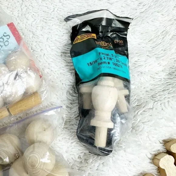 Vintage Lot of Wooden Clothespins, Knobs, Pulls, Handles Craft Project 80s 90s - Picture 6 of 11